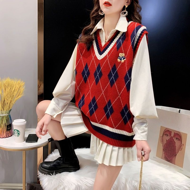 Winter Clothing Aesthetic - レッドニットベスト レディース ノースリーブ チョッキ 冬 2025