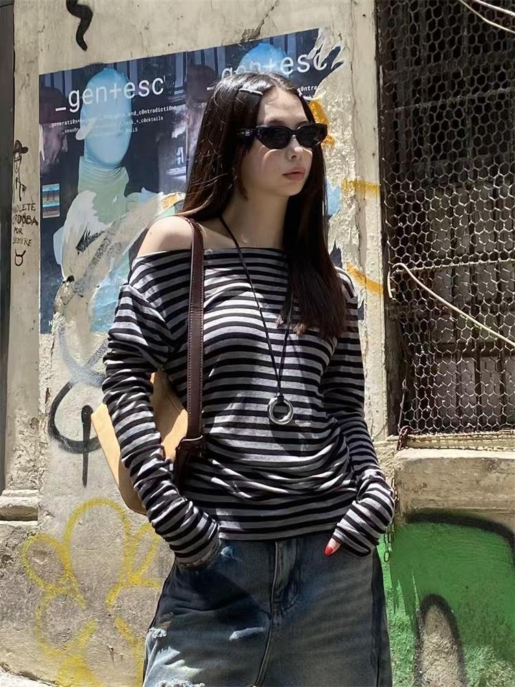 Winter Clothing Aesthetic - 美的2000年代風レディースTシャツ 長袖ストライプカジュアルTシャツ オフショルダー 韓国風フェアリーコア Y2Kトップス 秋物