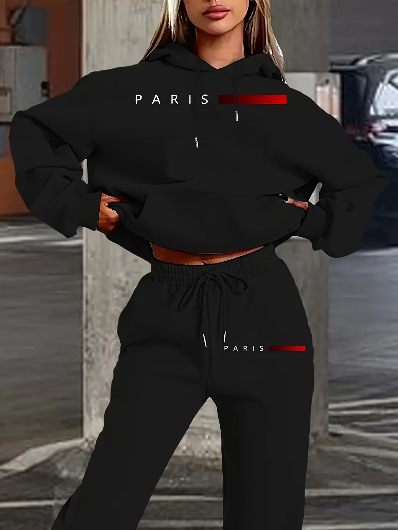 Winter Clothing Men - 新作レディースセットアップ。パリの文字プリントが施された、高品質なスポーツスーツ。春・秋に最適な、おしゃれなアクティブウェア。