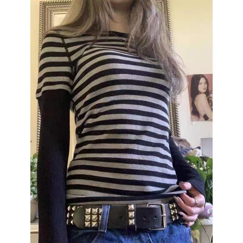ヴィンテージ新聞プリント長袖Tシャツ メンズ フェイクツーピ - Winter Clothing Aesthetic のレビューと価格