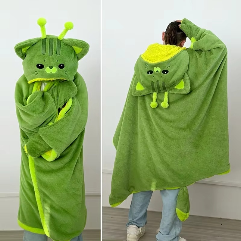 漫画風のかわいい宇宙猫のフード付きブランケットぬいぐるみマン - Winter Clothing Girls のレビューと価格