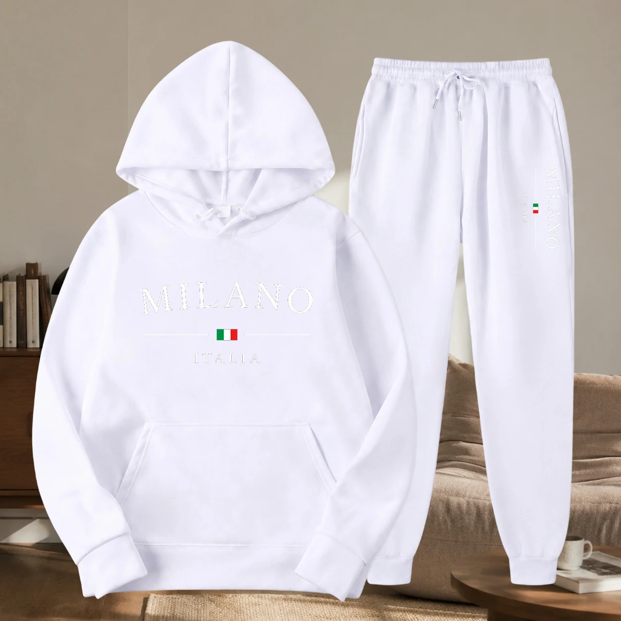 ファッションブランドのロゴがプリントされた、上下2点セットの - Winter Clothing Brand のレビューと価格